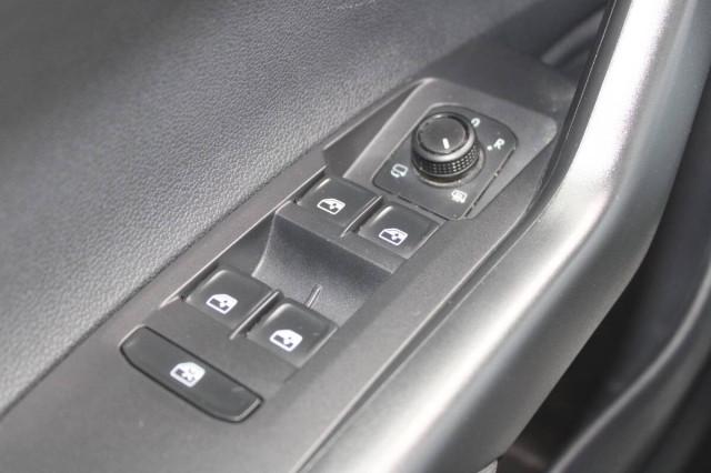Volkswagen Polo 1.0 tsi Comfortline 95cv con Navigatore