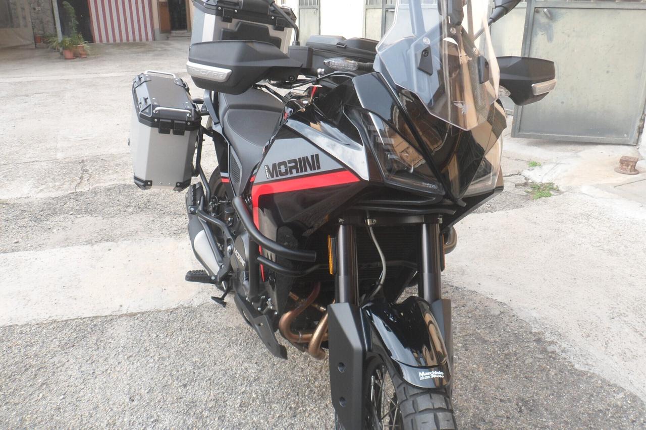 Moto Morini X-Cape 649 adventouring