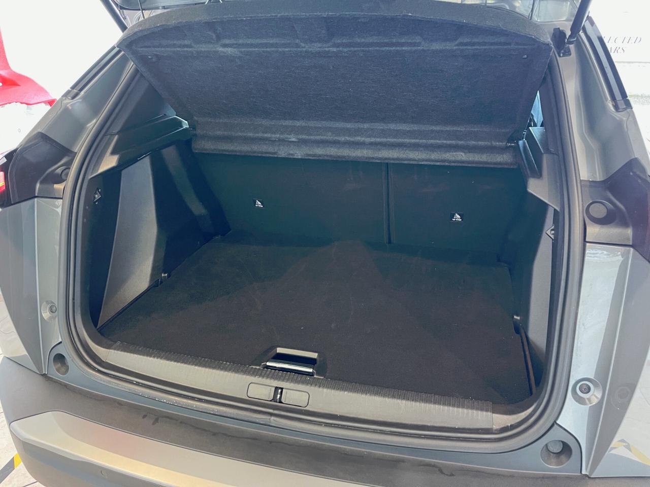 Peugeot 2008 1.2 100cv S&S Allure