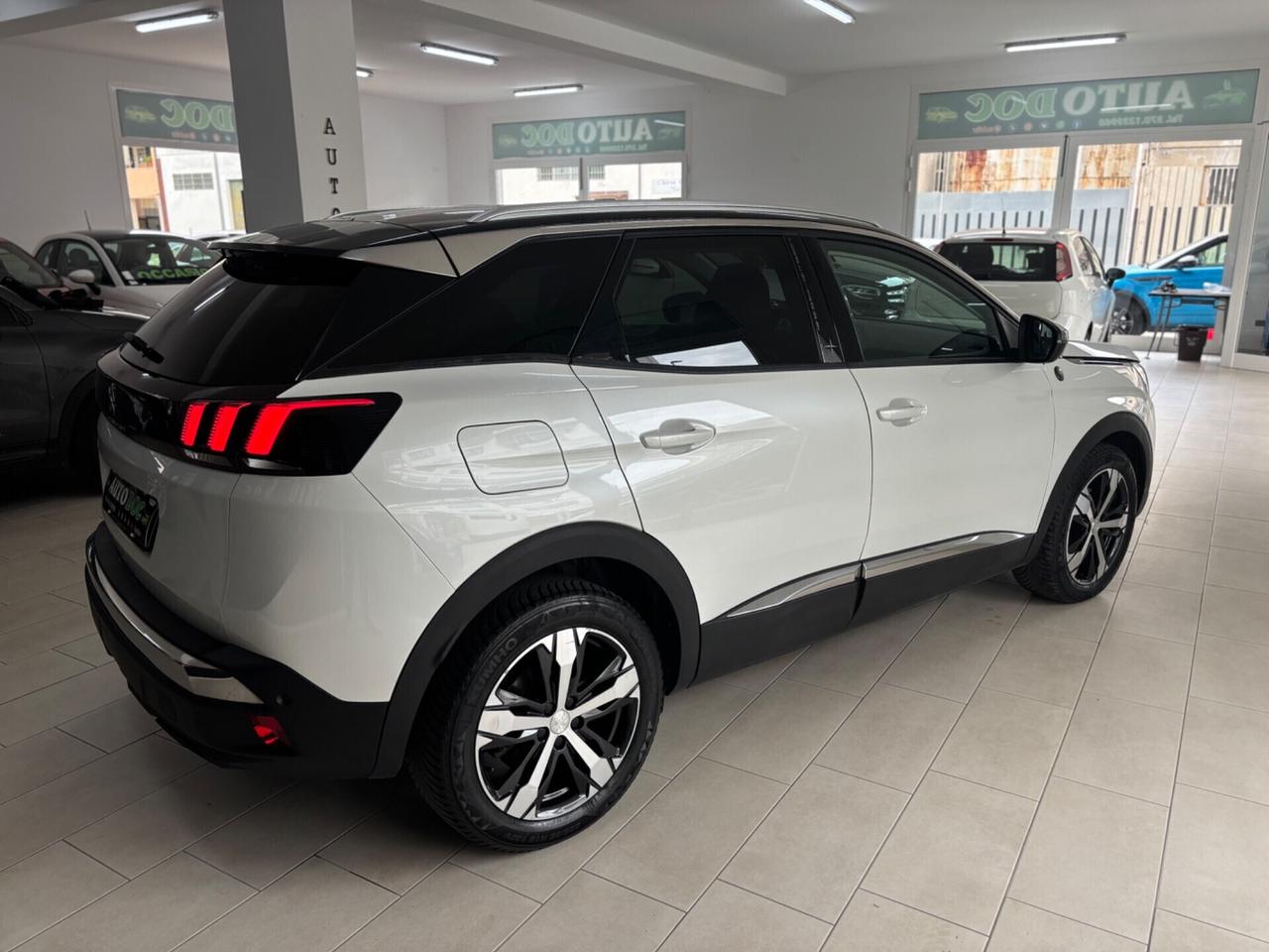 Peugeot 3008 BlueHDi 130 S&S EAT8 Crossway