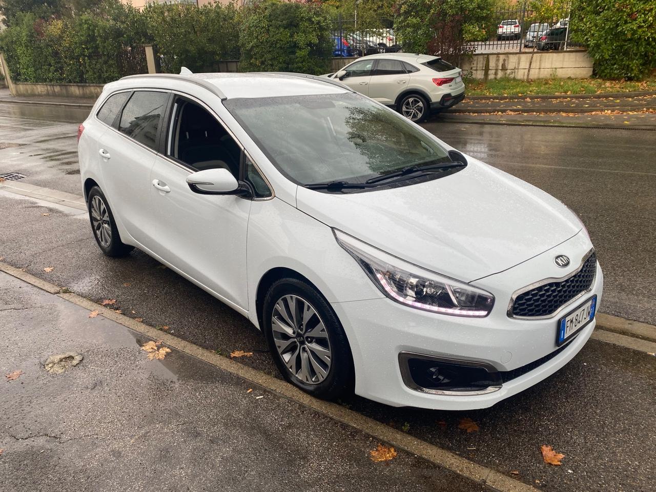 Kia Ceed cee'd 1.6 CRDi 136 CV DCT SW EcoDynamics Business Class
