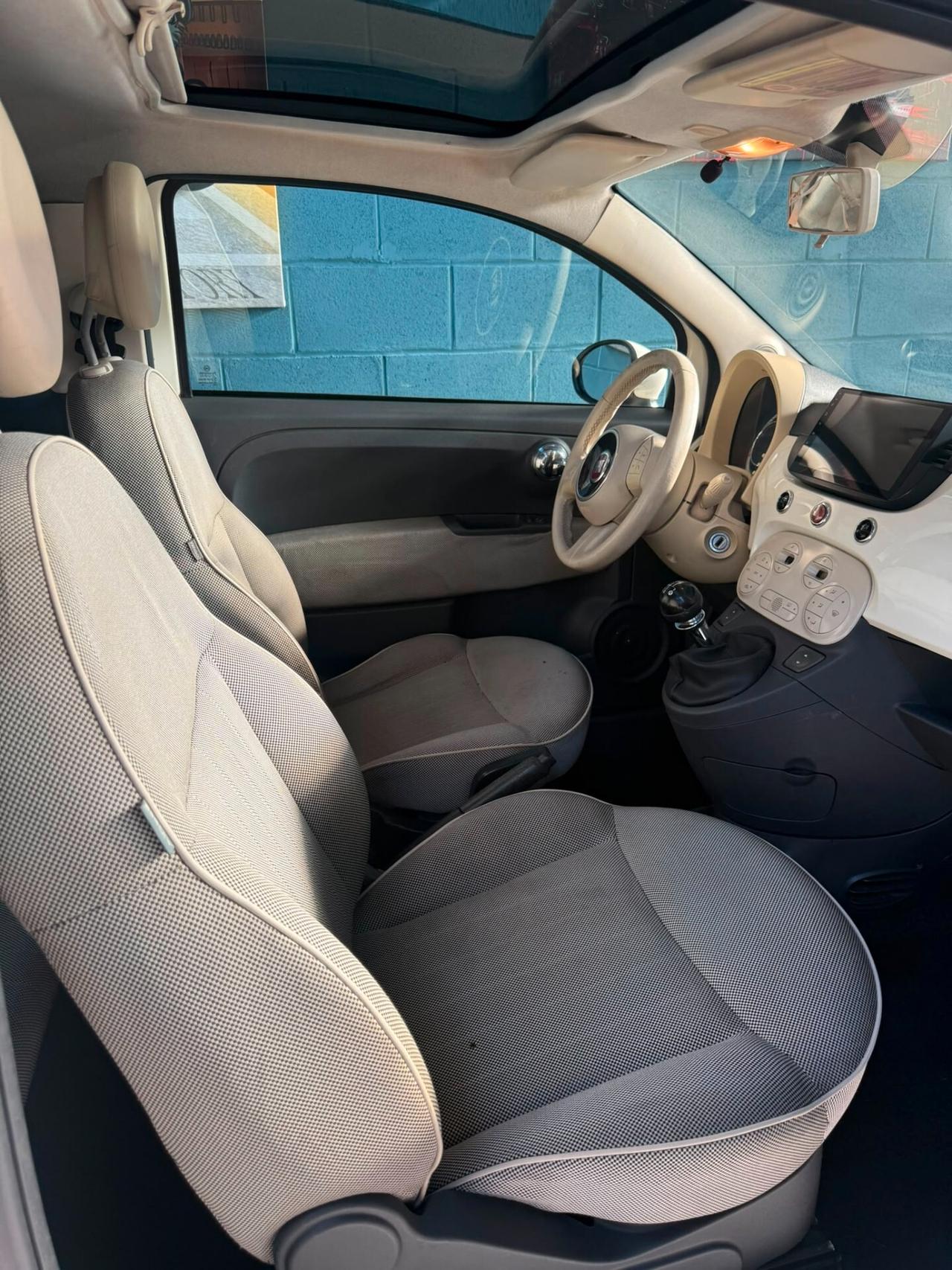 AGOSTO APERTI! 500 1.2CC 69CV TETTO SCHERMO MULTIMEDIALE