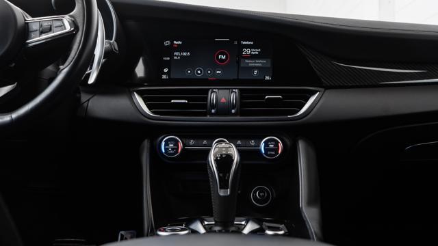ALFA ROMEO Giulia V6 Bi-Turbo Quadrifoglio AKRAPOVIC CARBOCERAMICI