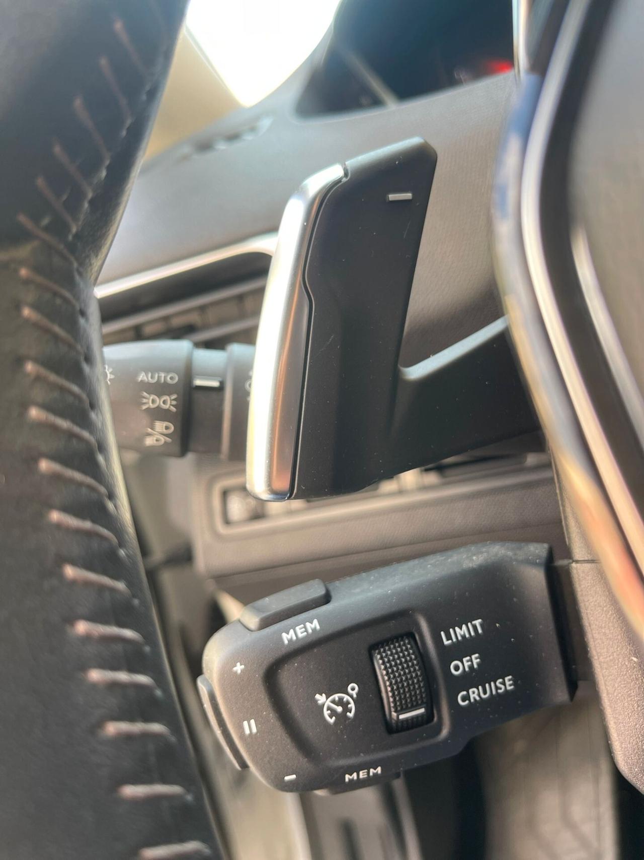 Peugeot 3008 BlueHDi 130 S&S EAT8 Active Business