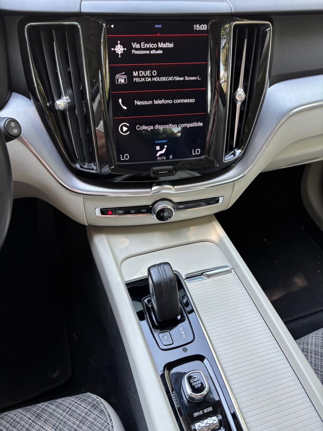 Volvo XC 60 XC60 B4 (d) AWD Geartronic Inscription