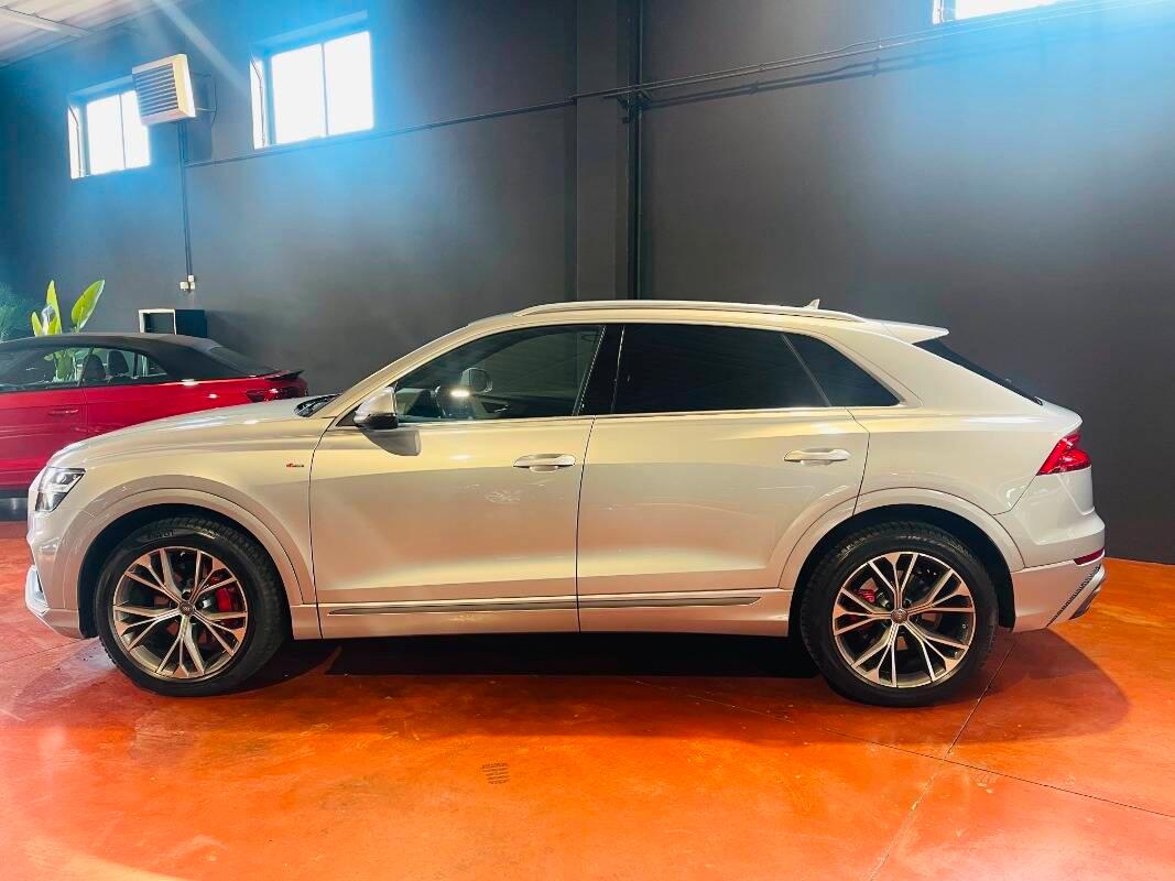 Audi Q8 50 3.0 tdi mhev quattro tiptronic 21''