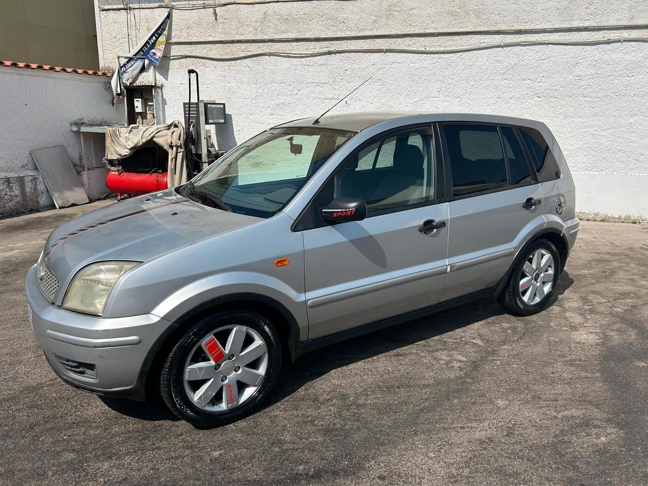 Ford Fusion 1.4cc diesel(PRIVATO)-2003