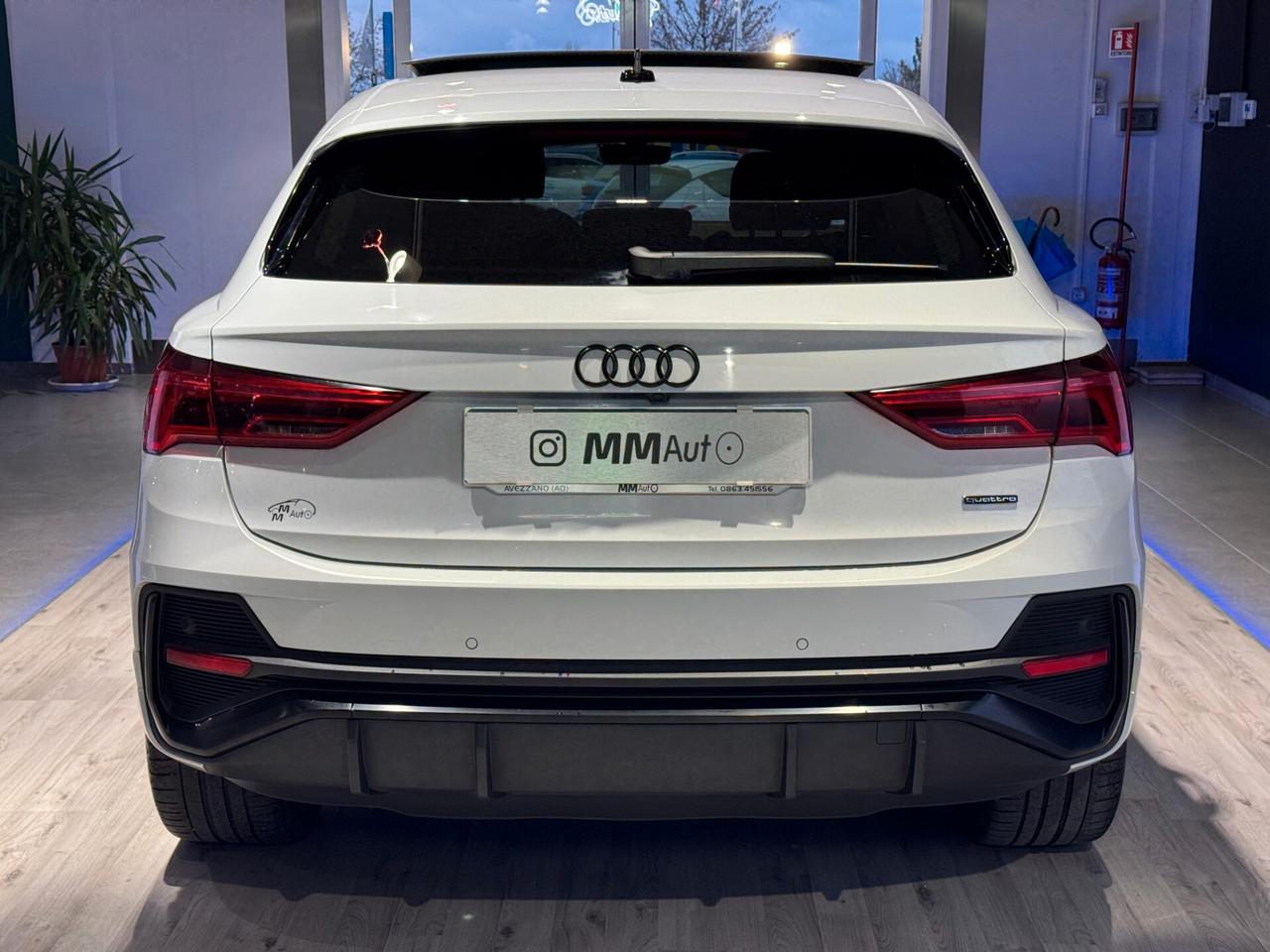 Audi Q3 SPB 40 TDI quattro S-Line Identity Black
