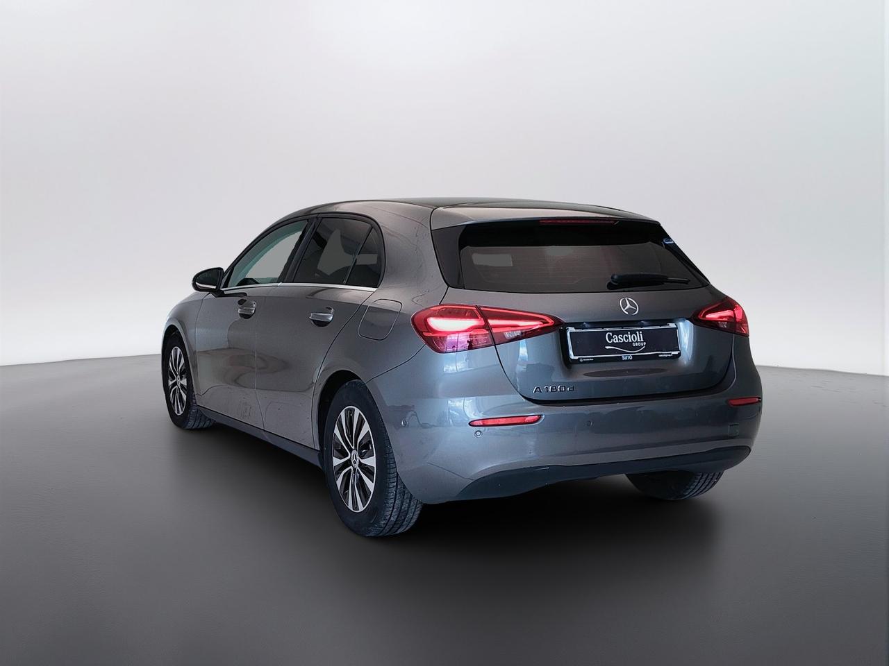 Mercedes-Benz Classe A - W177 2023 - A 180 d Advanced auto