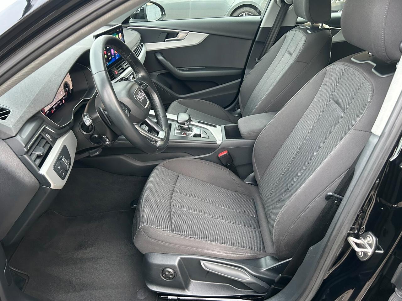 AUDI A4 Avant 30 2.0TDI 136CV S-Tronic Business Mhev