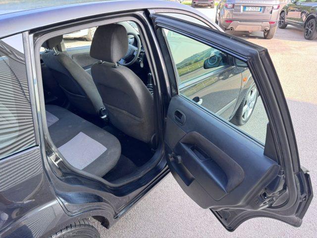 FORD Fiesta 1.2 16V 5p. Titanium OK NEOPATENTATO 5 Porte