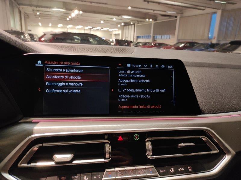 BMW X5 (G05/F95) - X5 xDrive30d 48V Business