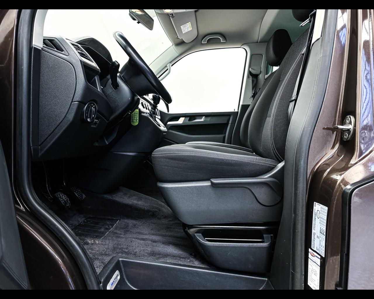 VOLKSWAGEN Multivan 6ª '15-'24 - Multivan 2.0 TDI 150CV 4Motion Comfort