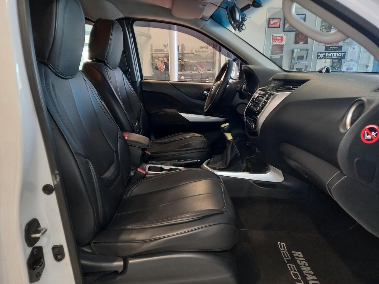 Nissan Navara 2.3 dCi 4WD King Cab Acenta