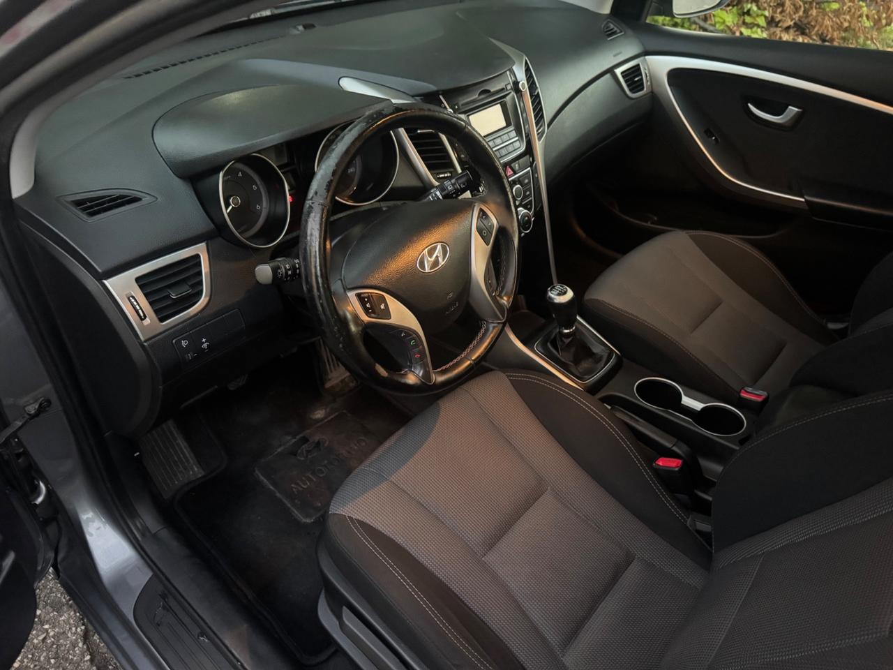 Hyundai i30 Wagon 1.6 CRDi neopaten garanzia 12 m