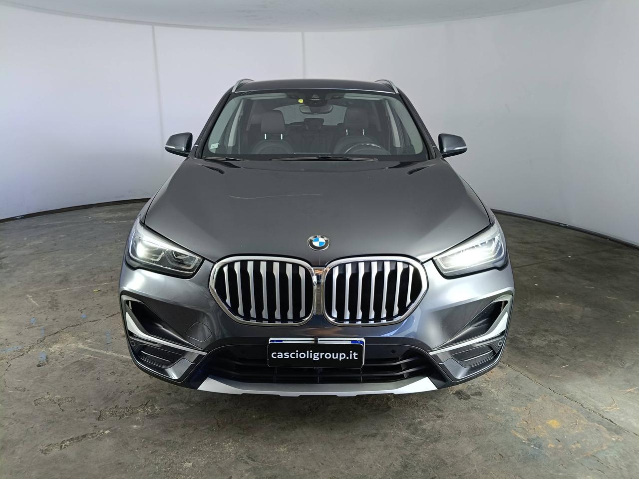 BMW X1 F48 2019 - X1 sdrive18d xLine auto