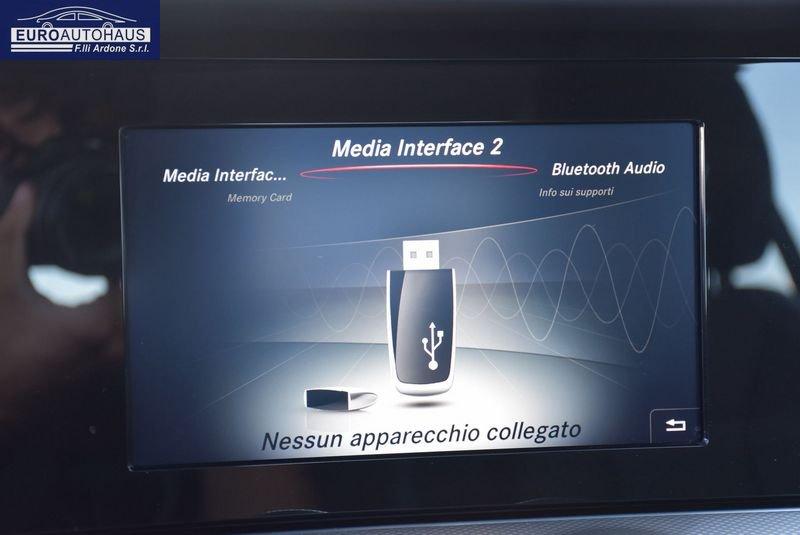 Mercedes-Benz Classe E E200d Auto Premium Plus *LUCI AMBIENTE*