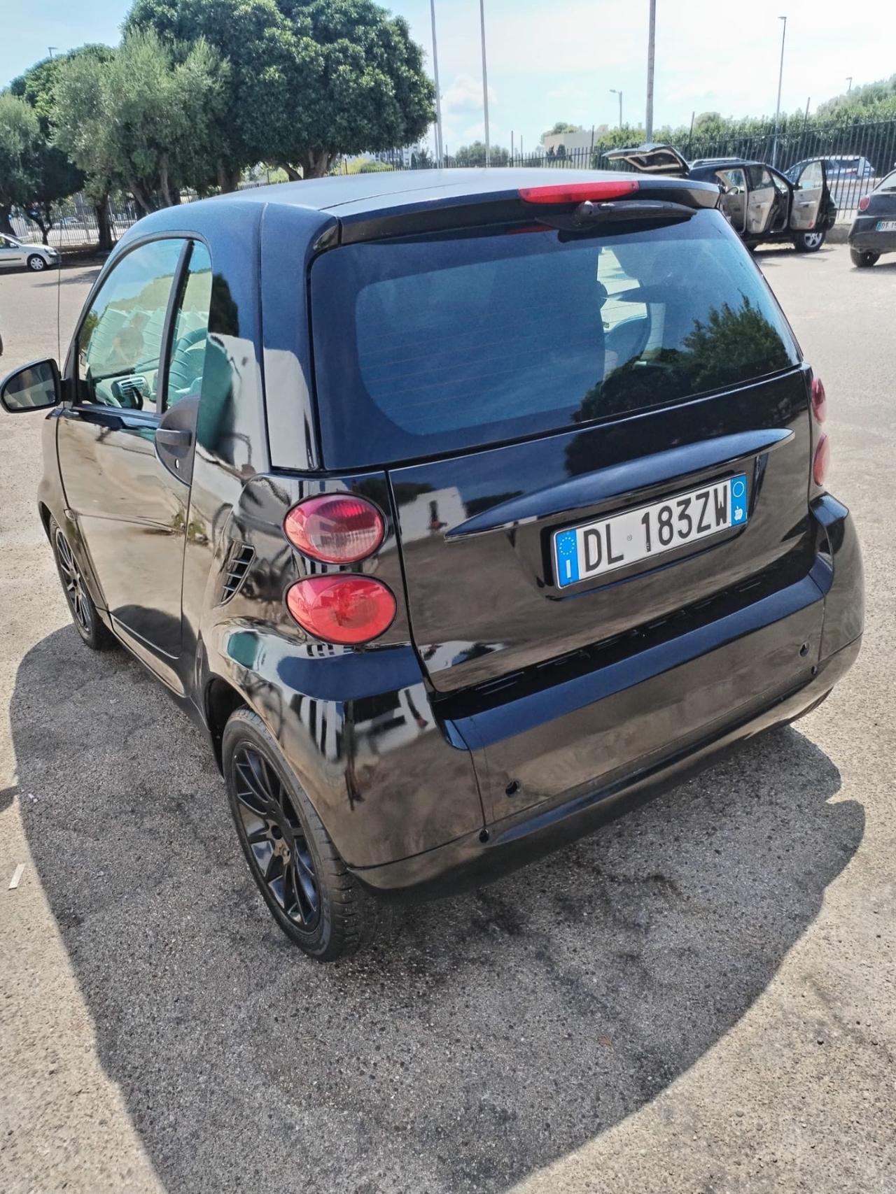Smart ForTwo 800 33 kW coupé pure cdi