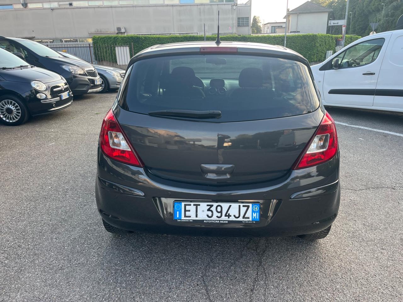 Opel corsa/1.2GPL/86CV/neopatentato/1.2GPL/Euro5B/5Porte e 5Posti/unico proprietario