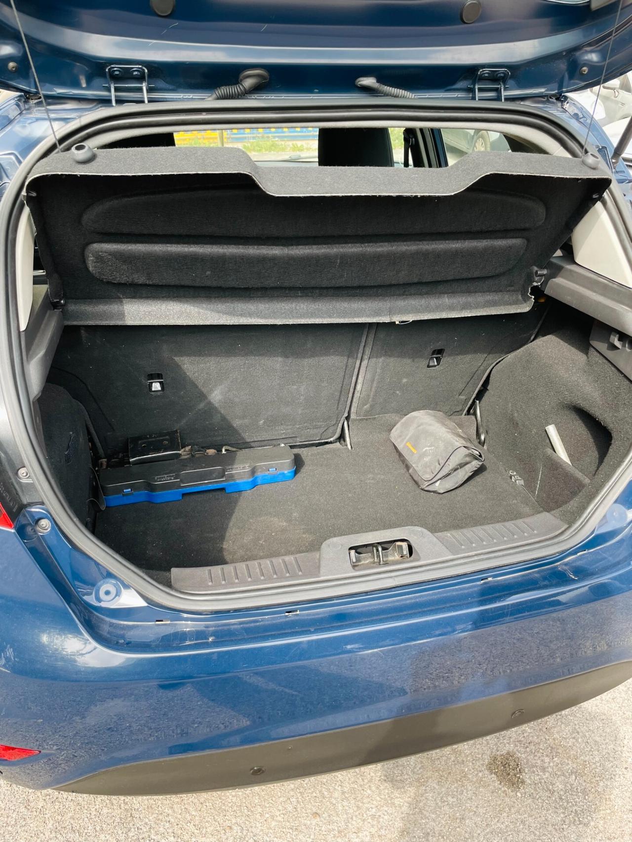 Ford Fiesta Plus 1.4 5 porte Bz.- GPL