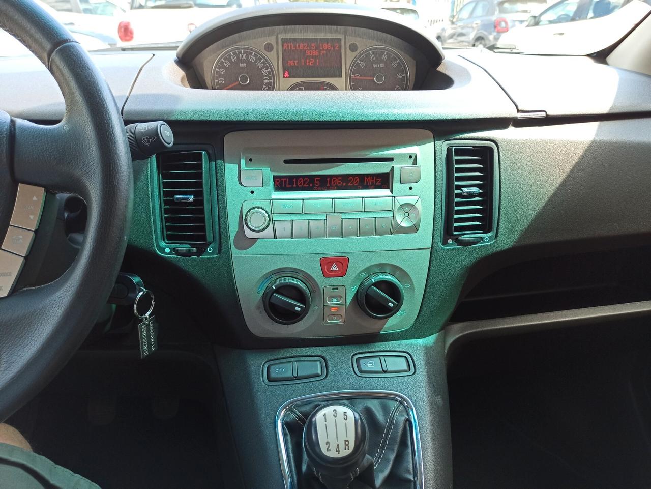 Lancia MUSA 1.3 Multijet 16V 90 CV Oro