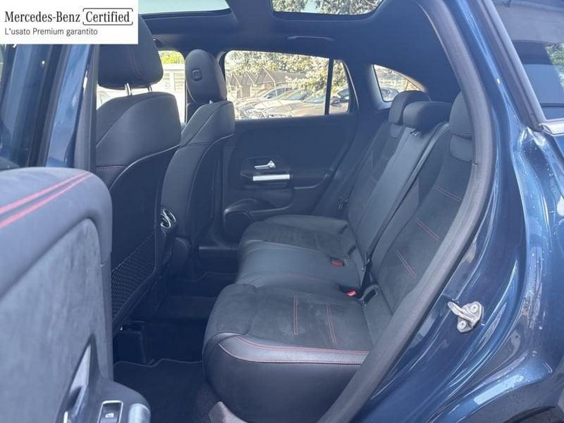 Mercedes-Benz GLA 200 D PREMIUM AUTO