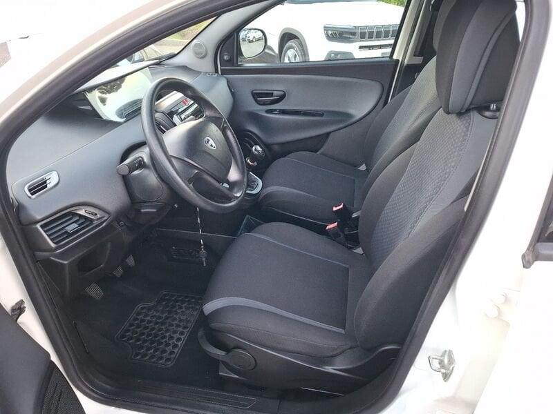 Lancia Ypsilon Ypsilon 1.2 69 CV 5 porte Silver