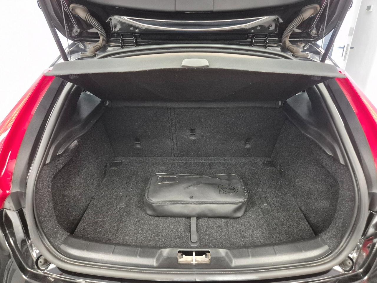 Volvo V40 D2 Business