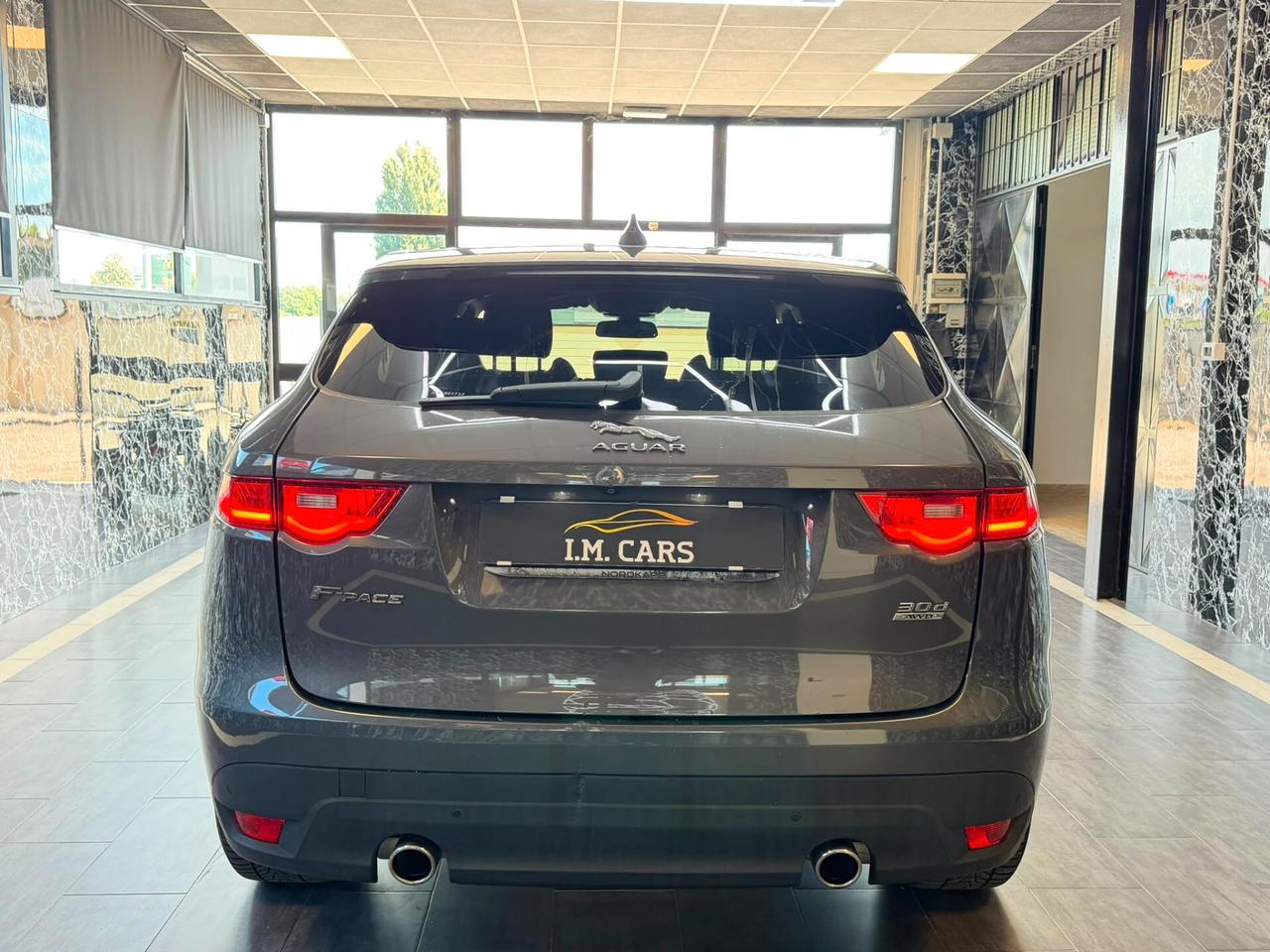 Jaguar F-Pace 3.0 D V6 300 CV AWD aut. R-Sport
