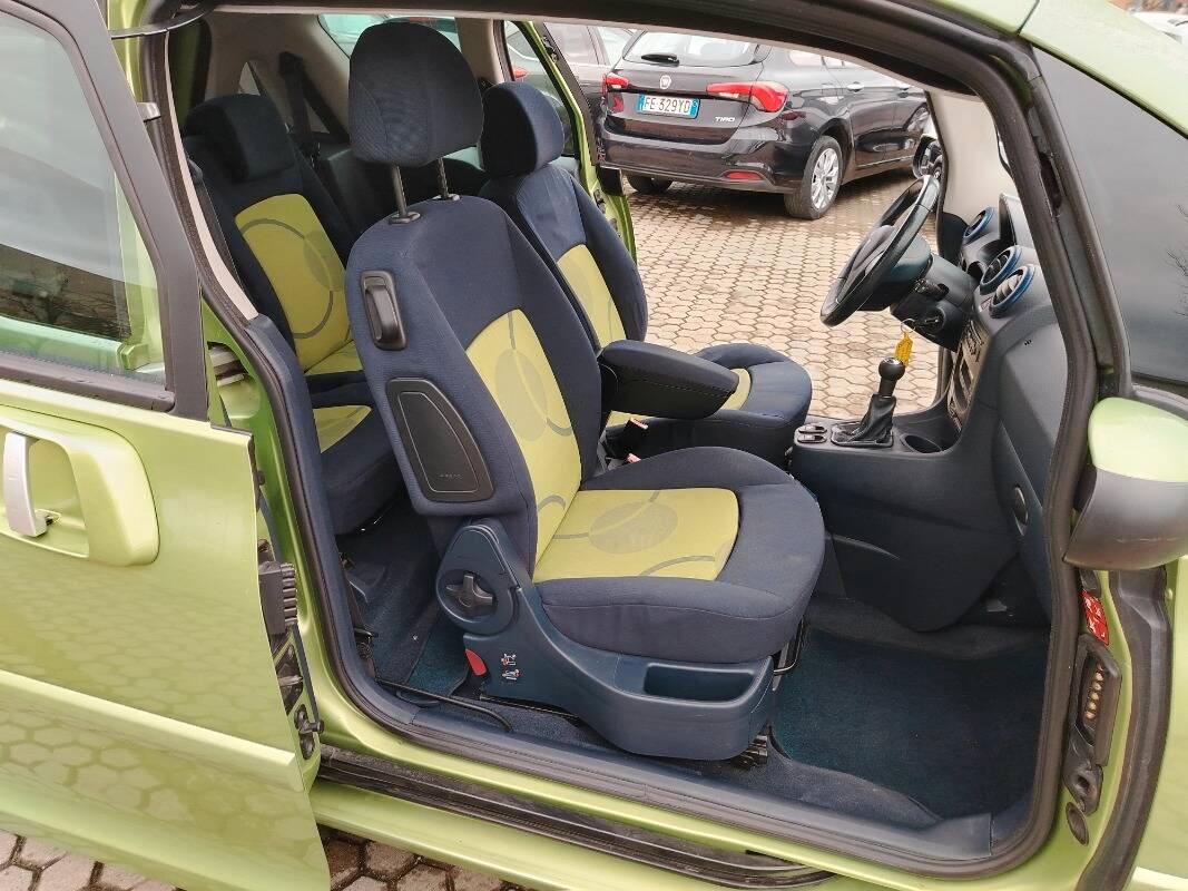 Peugeot 1007 1.4 hdi Trendy