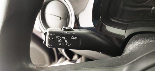 VOLKSWAGEN up! 1.0 75 CV 5p. cross up! - CAMBIO AUTOMATICO