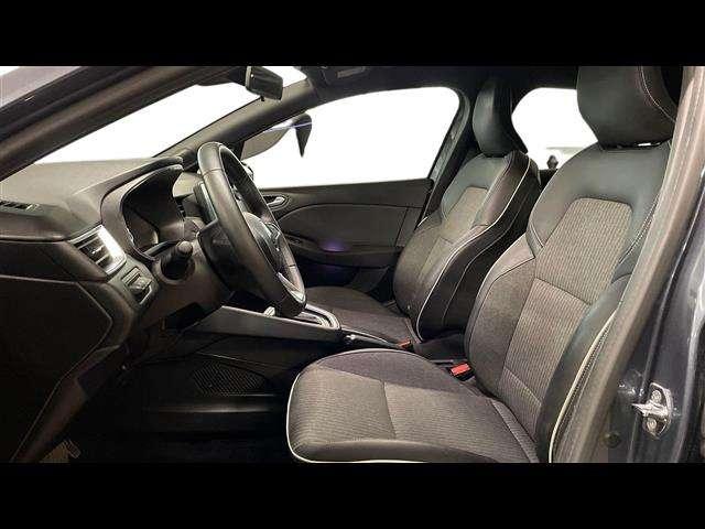 Renault Clio 1.6 E-Tech hybrid Intens 140cv auto my21