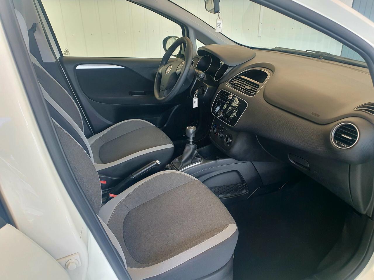 Fiat Punto 1.2 BENZ - 2012 - KM. 100.000