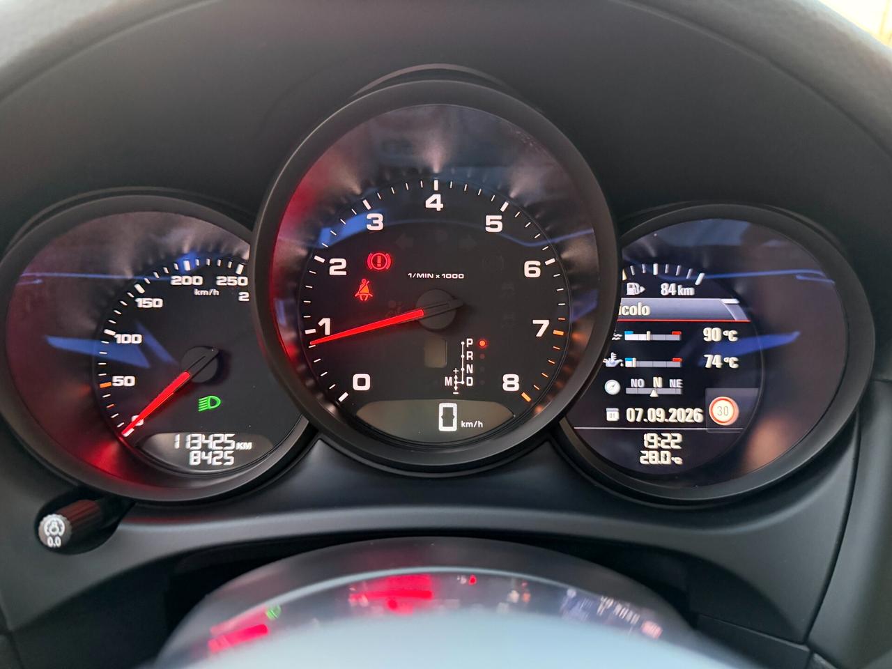 Porsche Macan 2.0 245- 2021-TETTO-FULLED-21^
