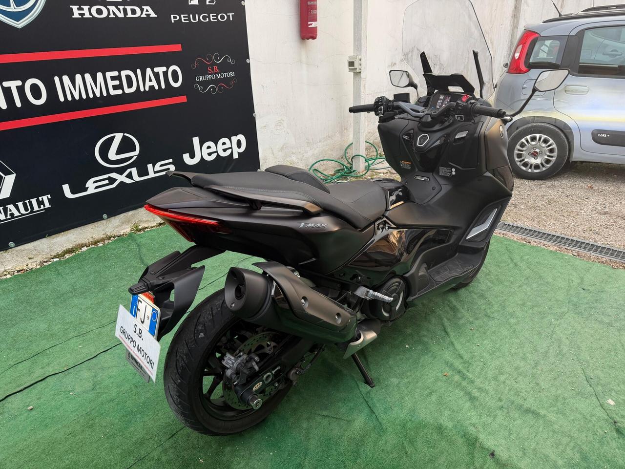 Yamaha T Max 560 2024 TECH MAX LEGGI TUTTO!