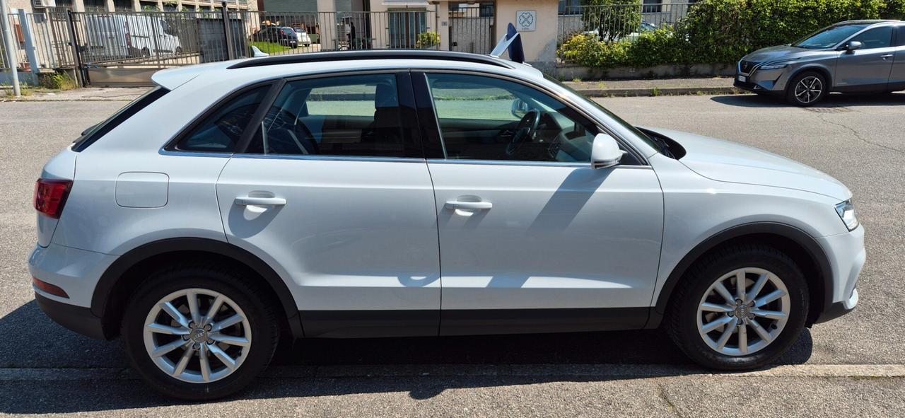 Audi Q3 2.0 TDI 120 CV S tronic Business