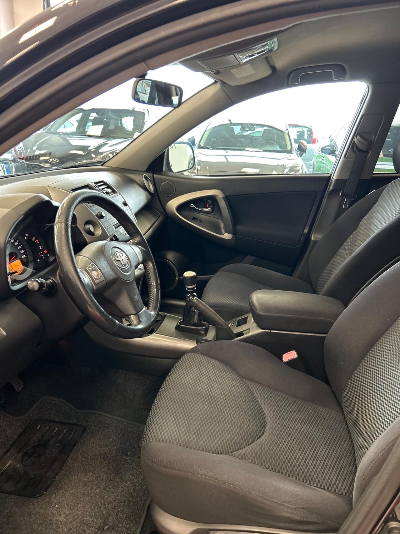 Toyota RAV 4 RAV4 2.2 D-4D 136 CV Luxury