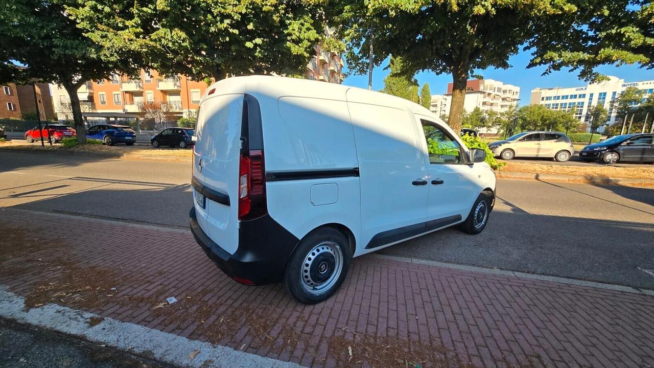 Renault Express 1500 DCI E6 DTEMP