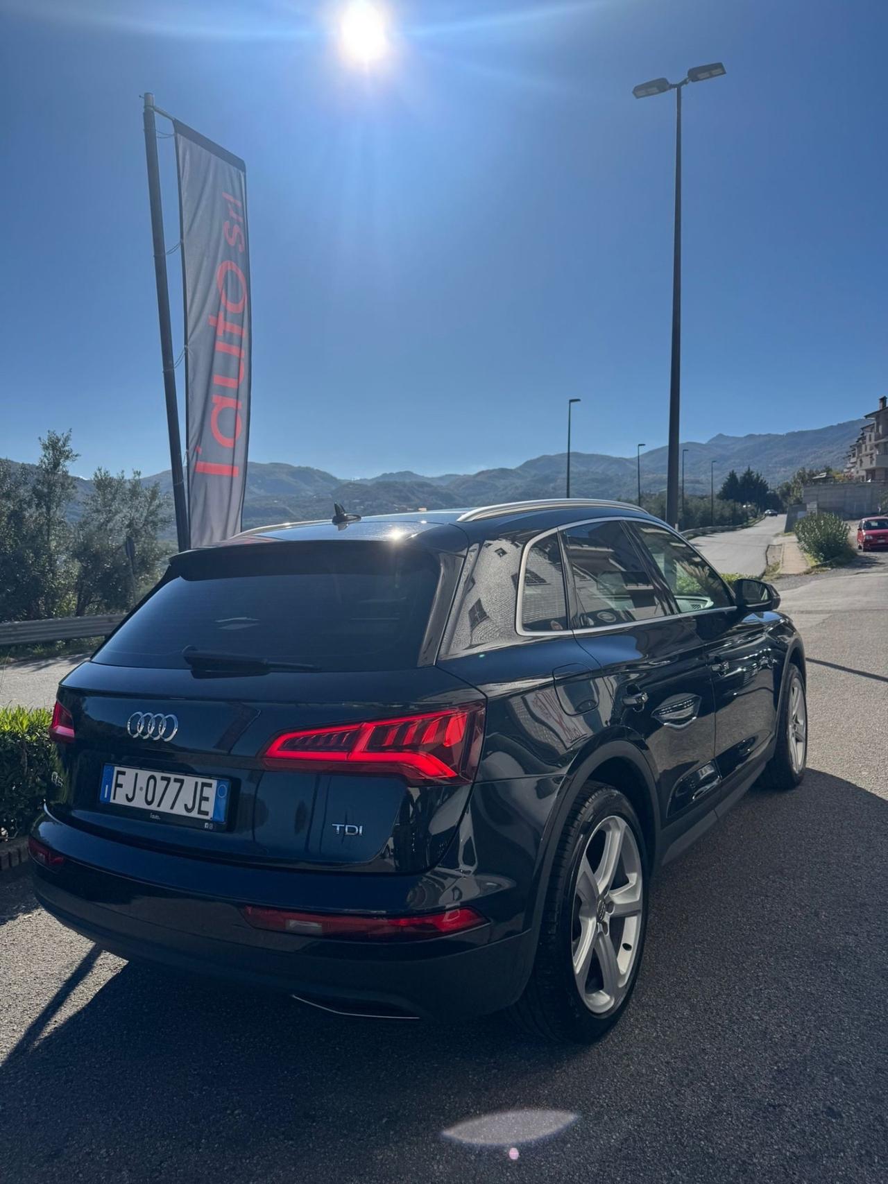 Audi Q5 2.0 TDI 150 CV TETTO 20’