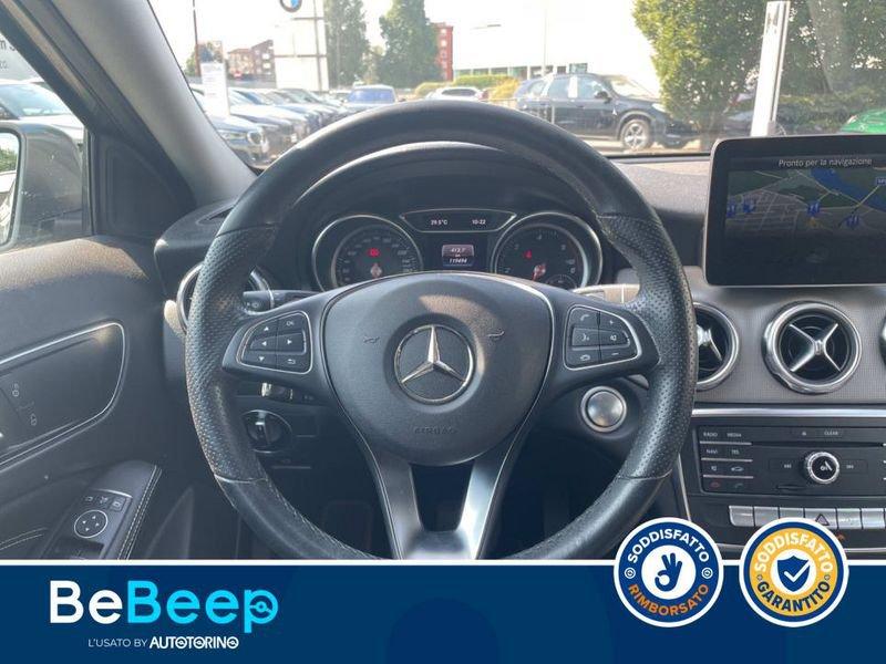Mercedes-Benz GLA 200 D SPORT 4MATIC AUTO