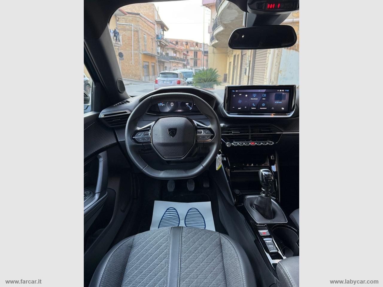 PEUGEOT 2008 PureTech 100 S&S Allure