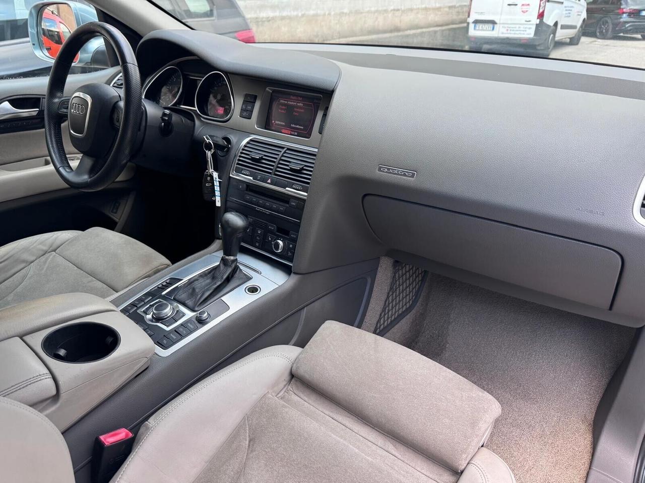 Audi Q7 3.0 V6 TDI 233CV quattro tiptronic
