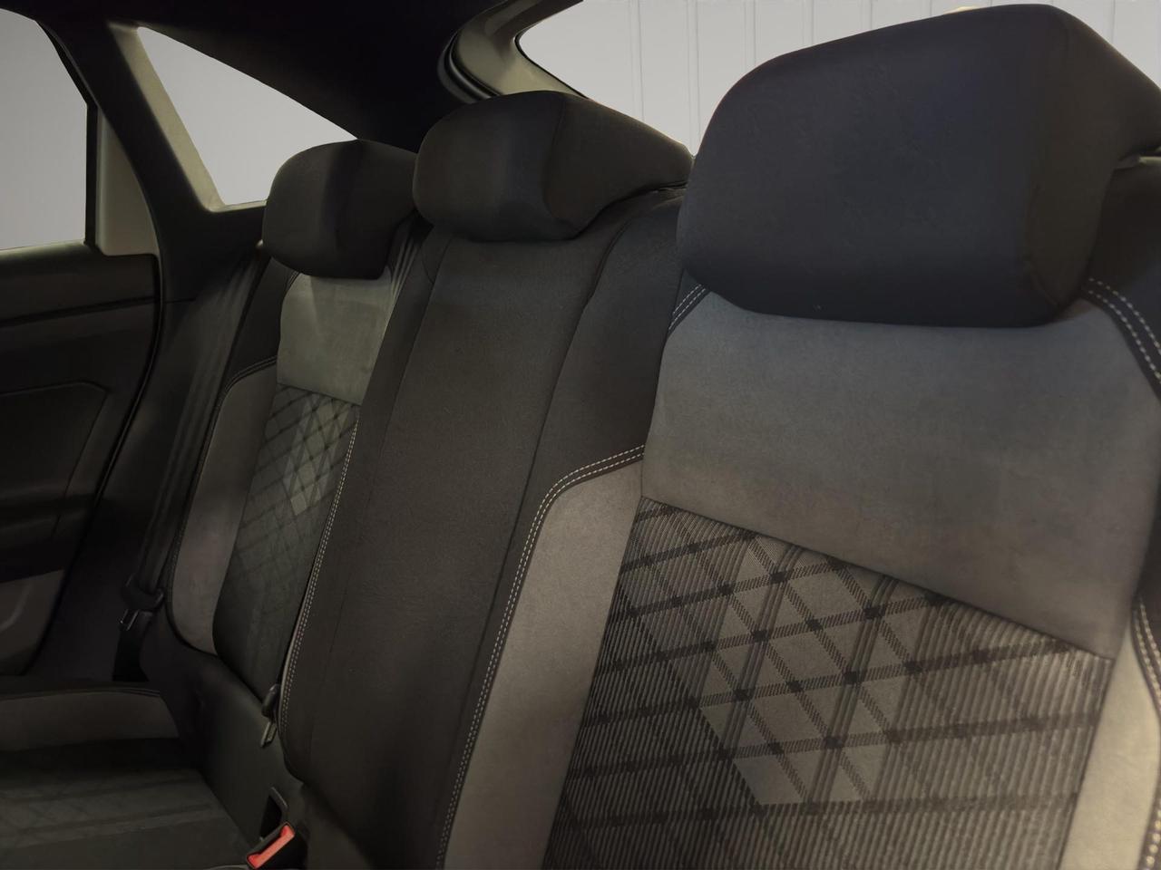 Volkswagen Taigo 1.5 tsi R-Line 150cv dsg