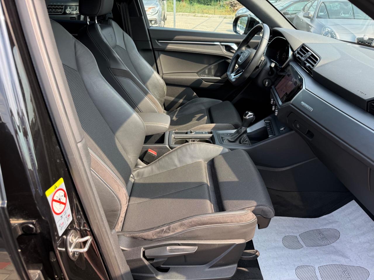 Audi Q3 45 TFSI quattro S tronic line edition