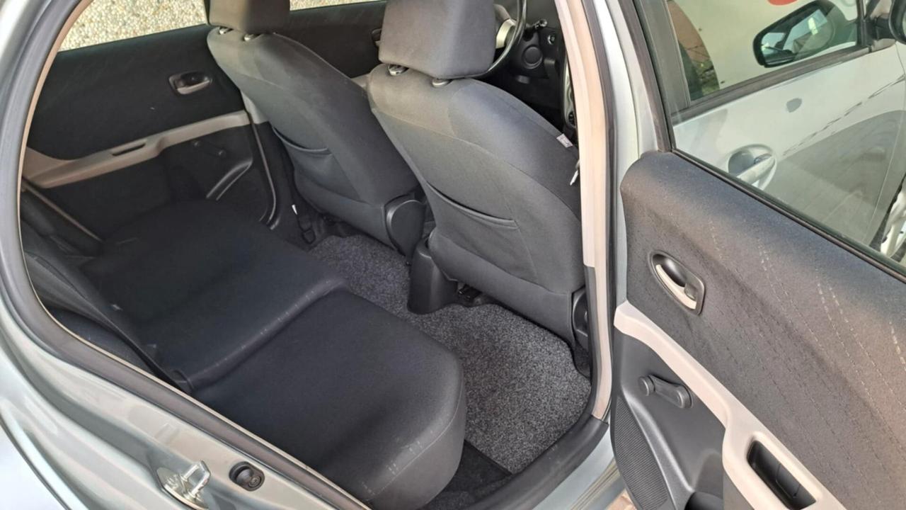 Toyota Yaris 1.3 5 porte