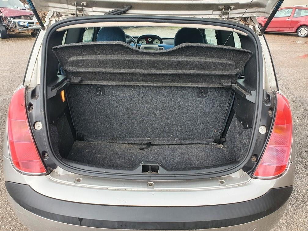 Lancia Ypsilon 1.2 8V Argento