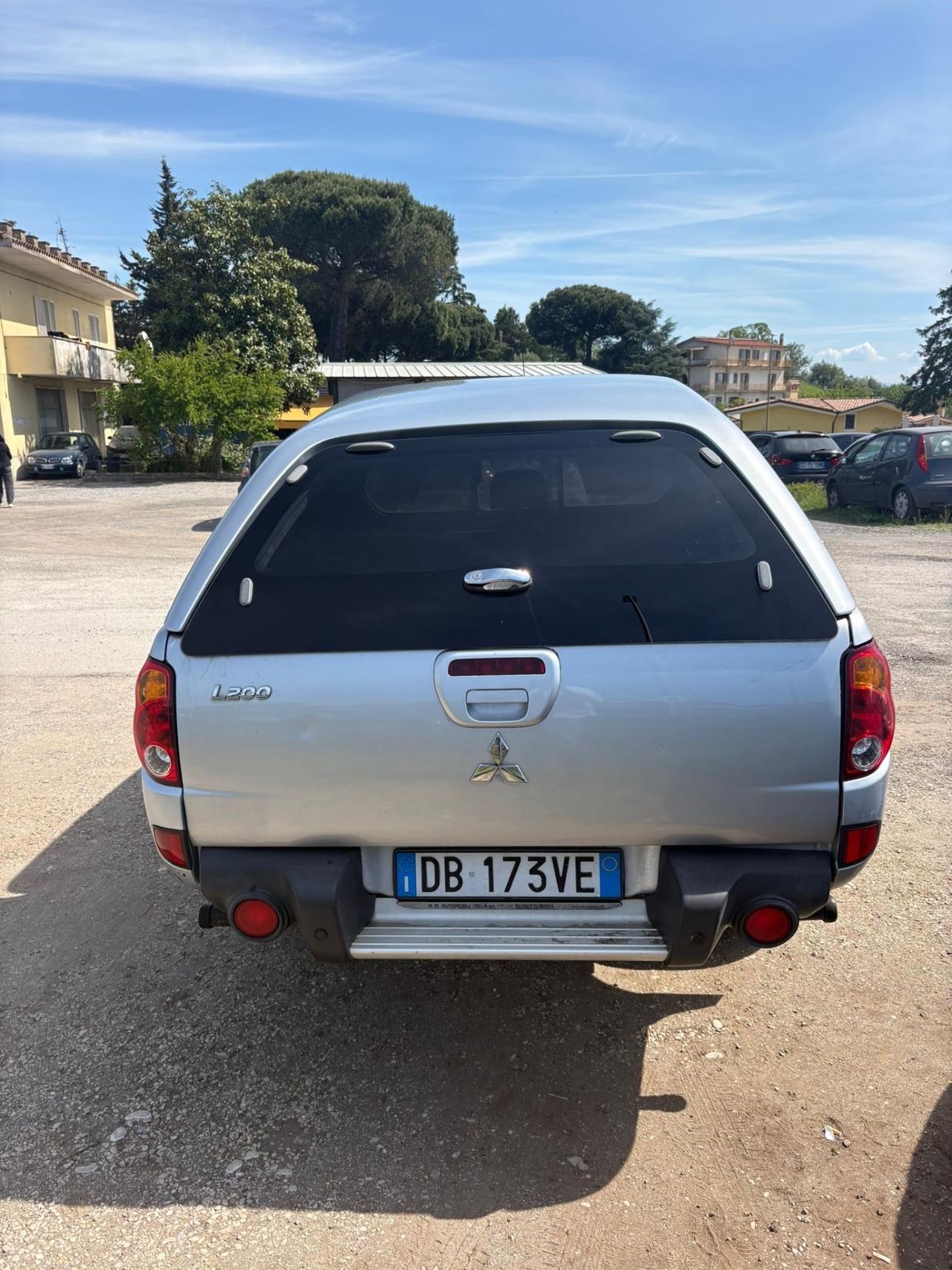 Mitsubishi L200