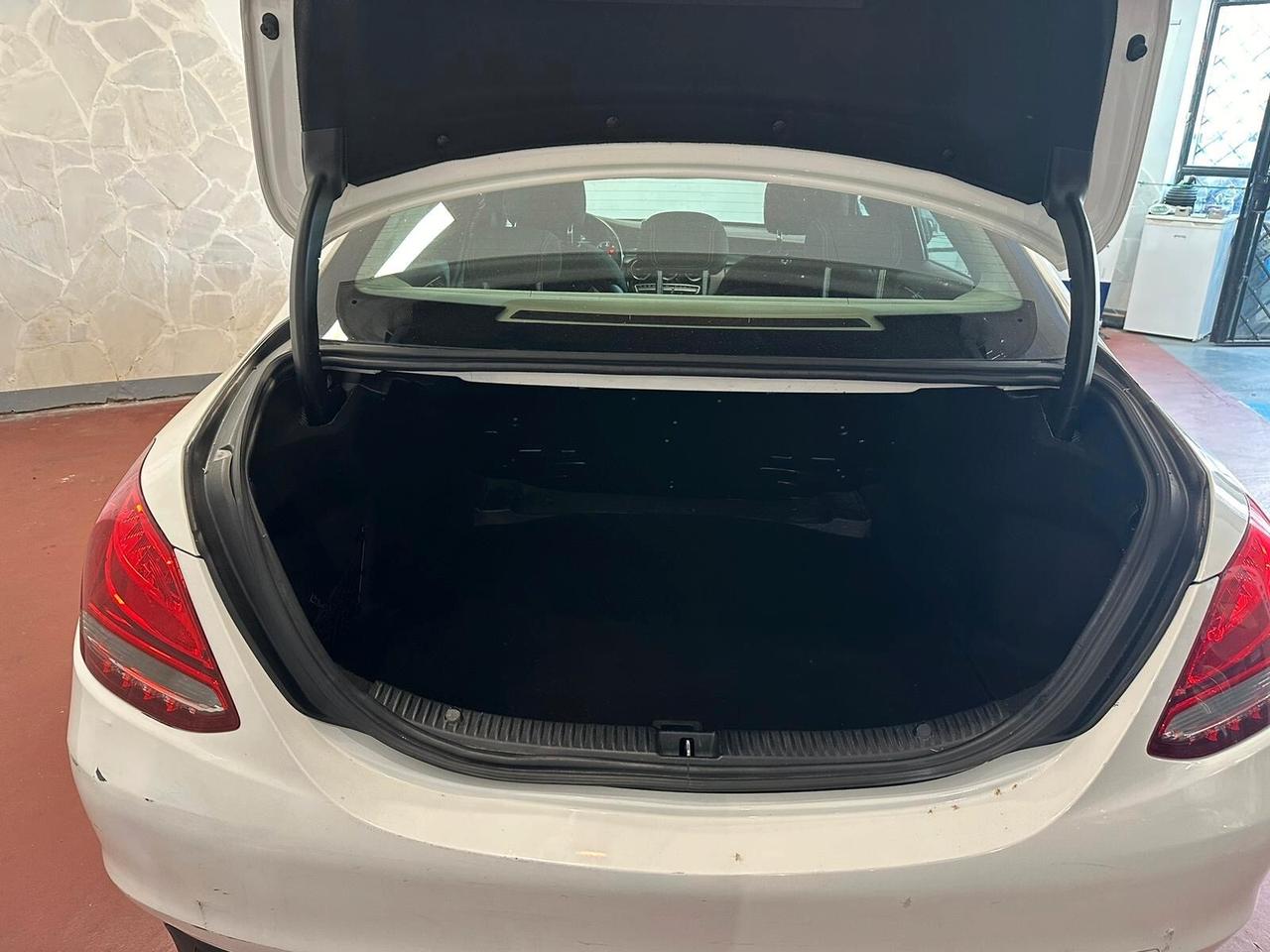 Mercedes-benz C 180 d Auto Premium