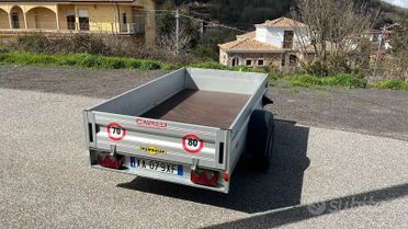 Rimorchio humbaur