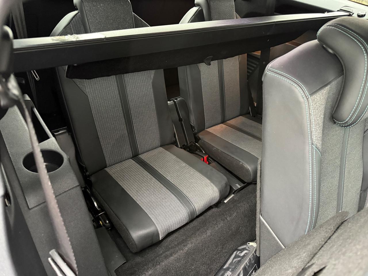 Peugeot 5008 1.5 130 Cv 7 POSTI EAT8 Allure Pack